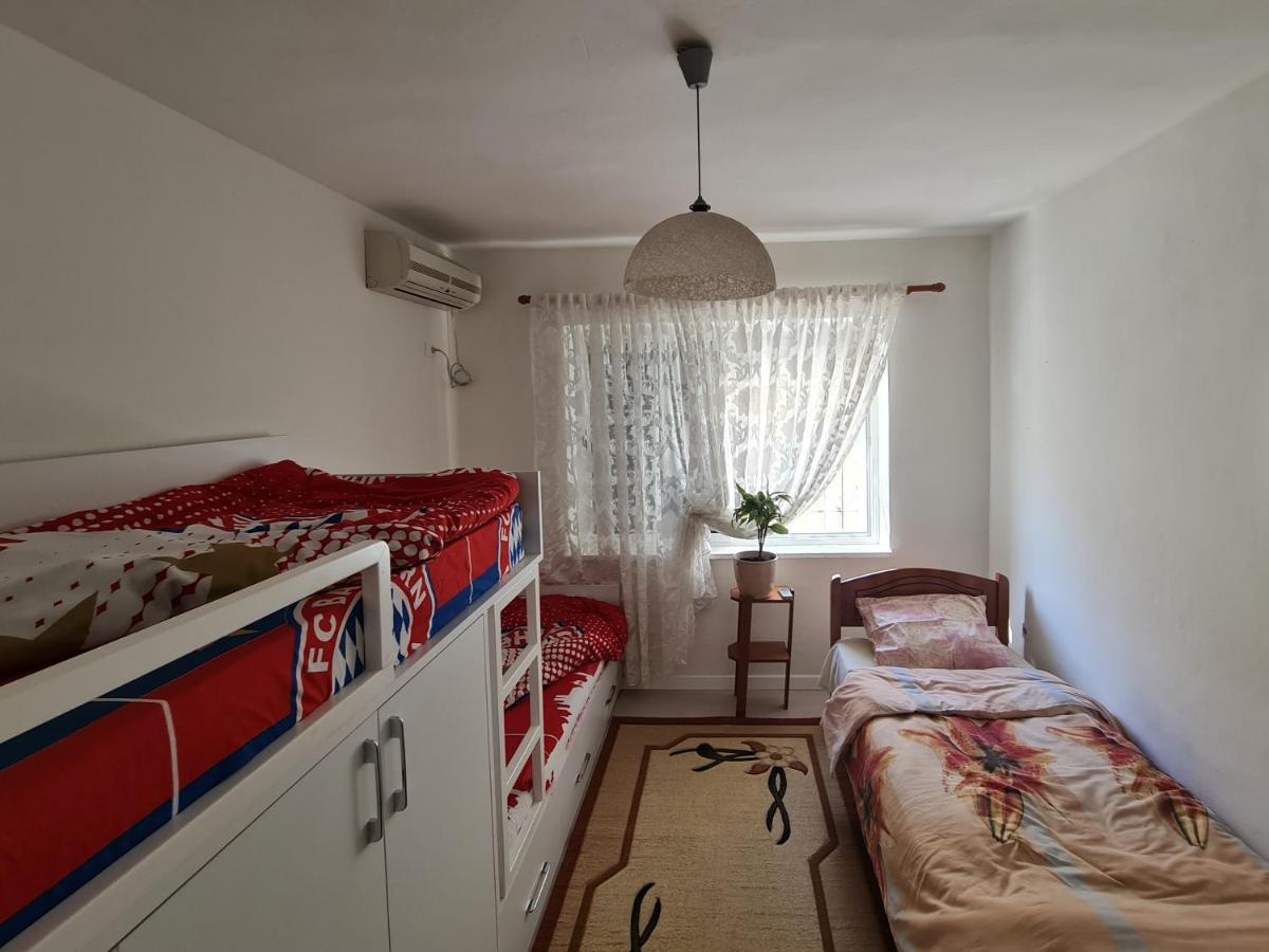 Saloon Apartment Tiranë Ngoại thất bức ảnh