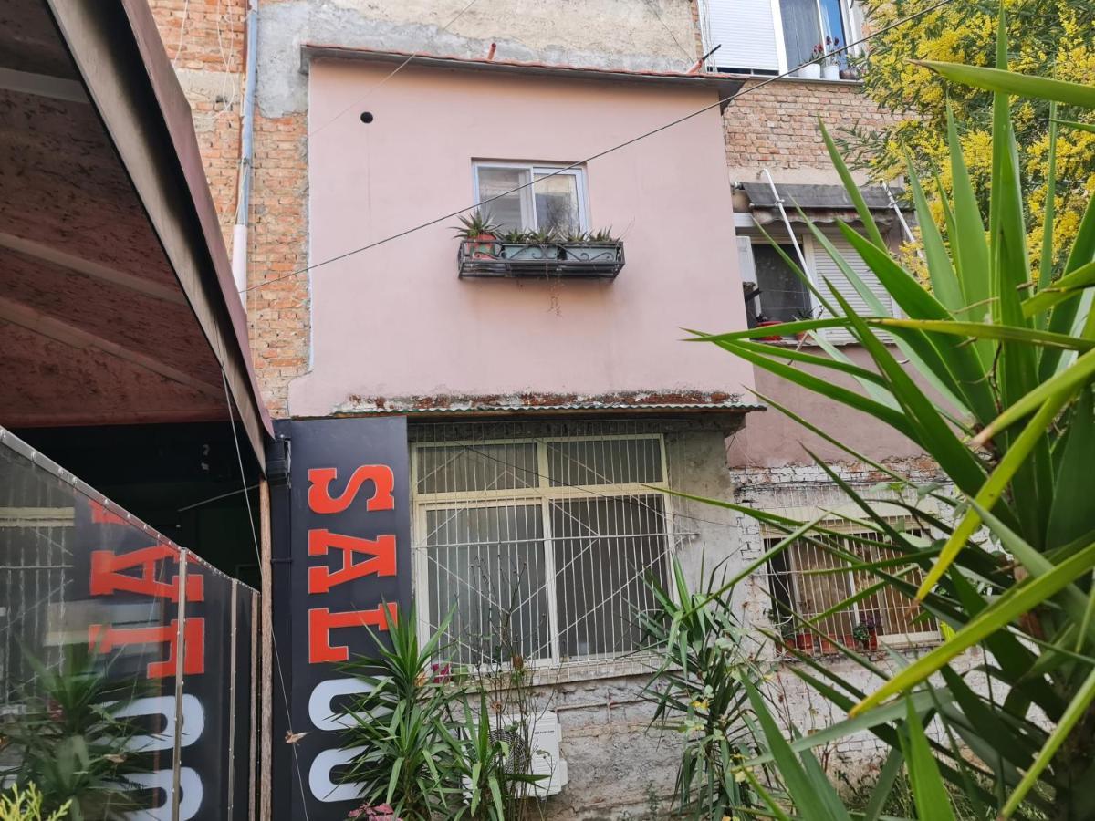 Saloon Apartment Tiranë Ngoại thất bức ảnh