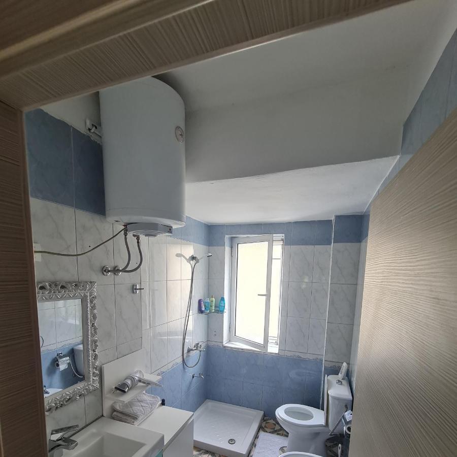 Saloon Apartment Tiranë Ngoại thất bức ảnh